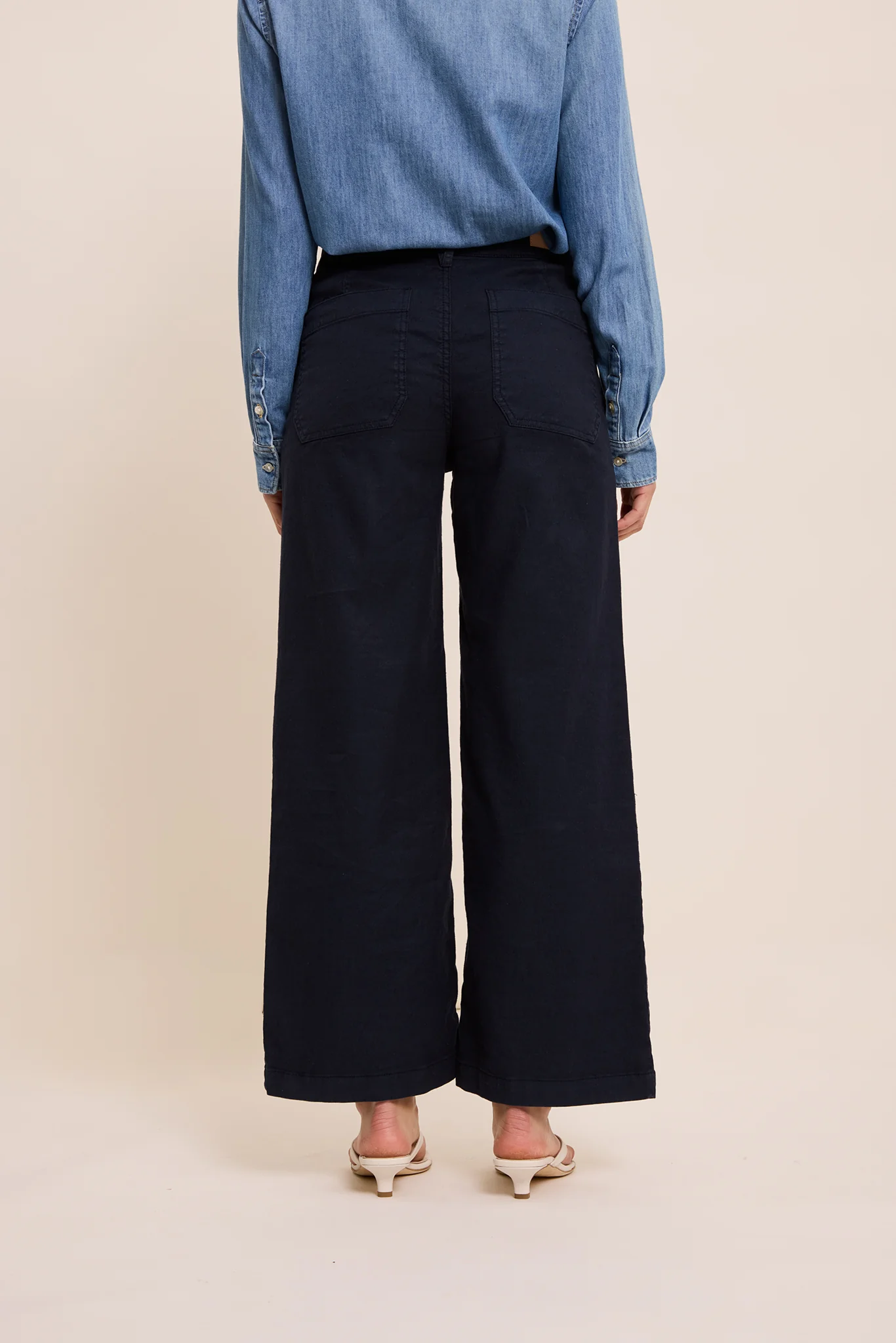 Pantalon Lucia Crop Large - Image 33