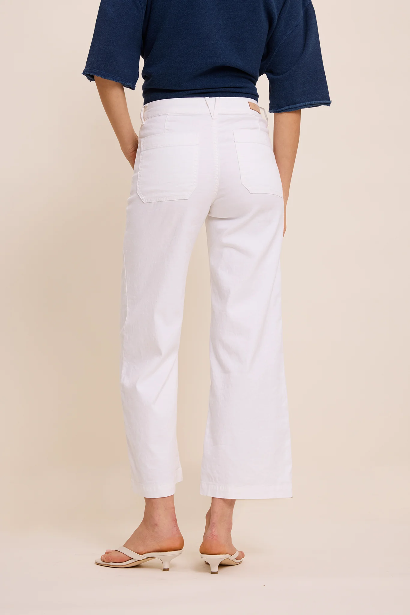 Pantalon Lucia Crop Large - Image 9