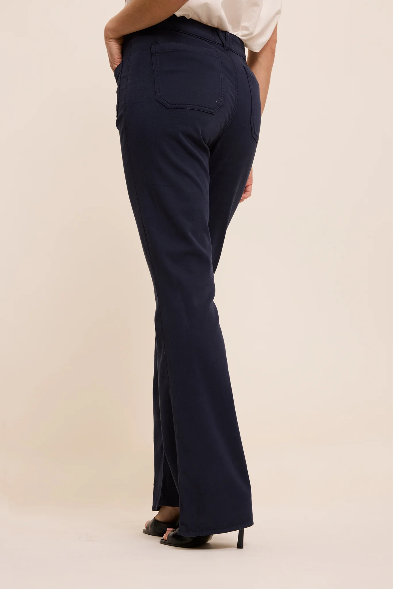 Pantalon Luna Flare - Image 4