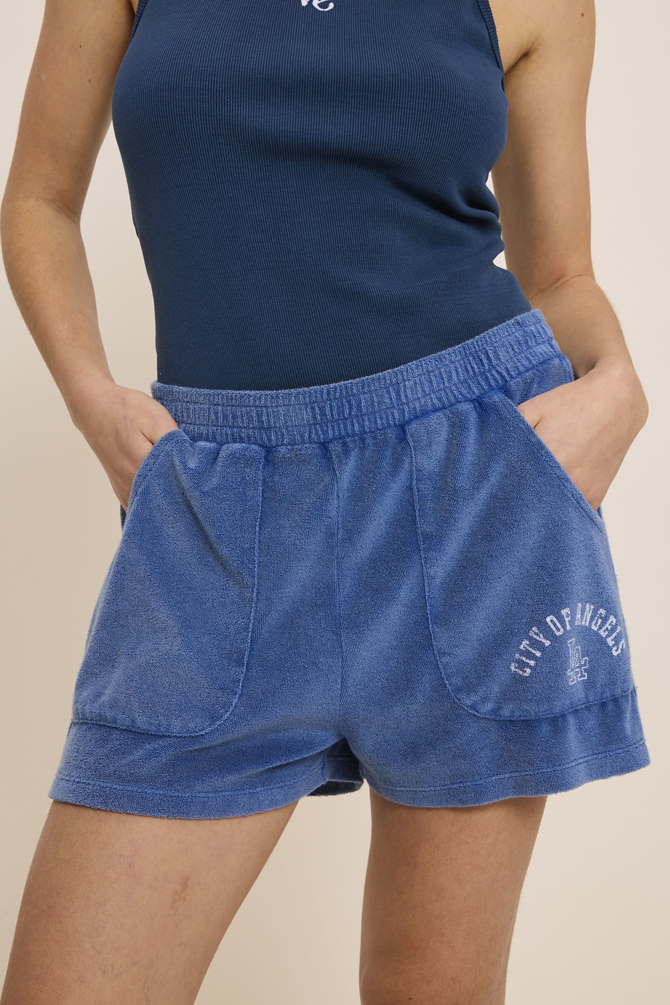 Short Angels - Image 5