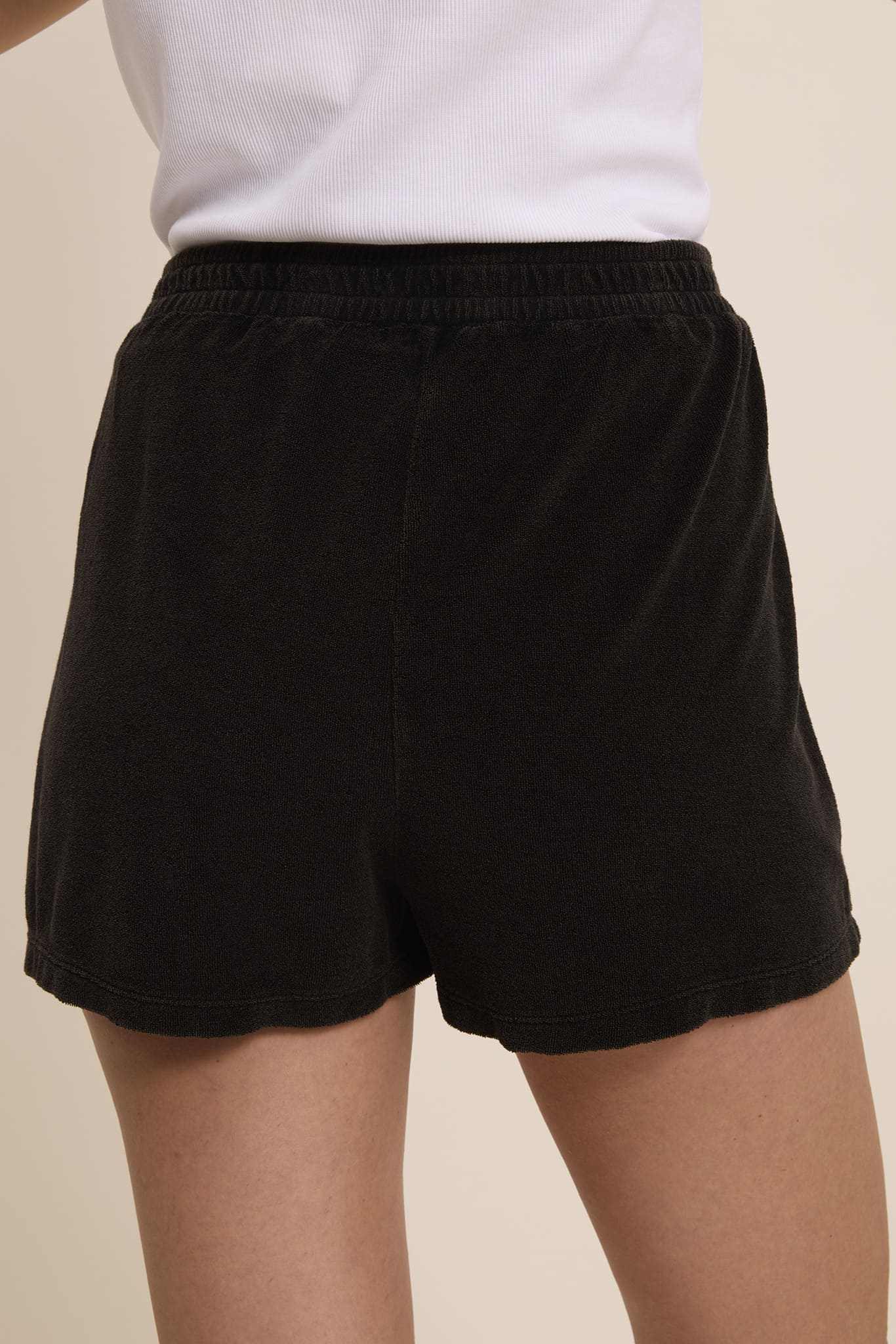 Short Angels - Image 9